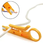 اداة قشط وفتح الفيش صغيرة